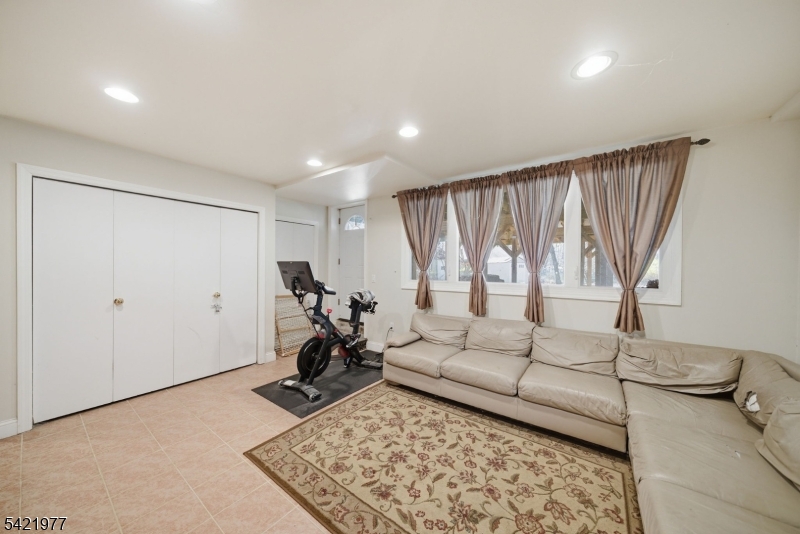 48 White Meadow Road Rockaway, NJ 07866 - Photo 26 of 45