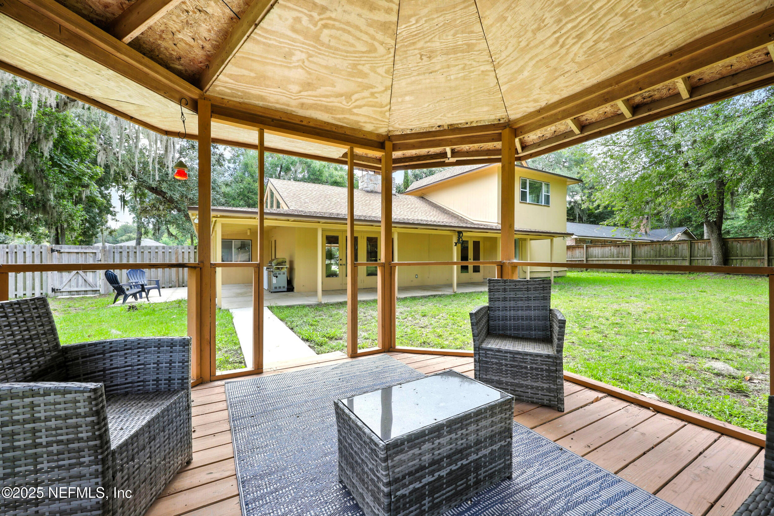 2712 Red Fox Road Orange Park, FL 32073 - Photo 27 of 30 a house with garden view