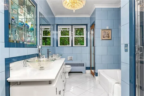 $1,275,000 | 133 Tupelo Hill Drive, Cranston, RI 02920