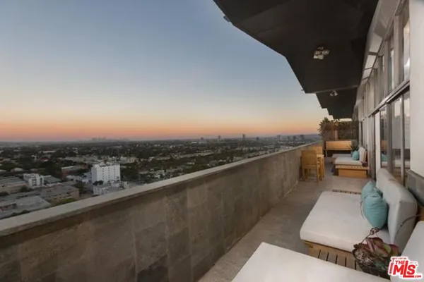 $10,995 | 1155 North La Cienega Boulevard, Unit PH 3, West Hollywood, CA 90069