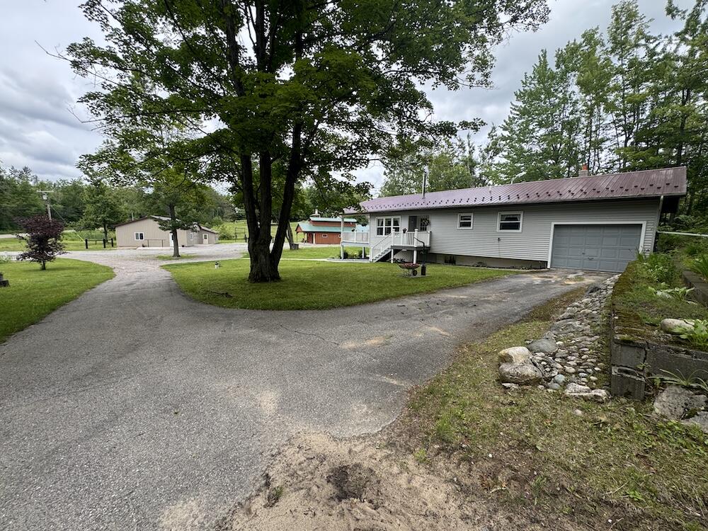 1692 North Galbraith Road Mio, MI 48647 - Photo 15 of 82 10(1)