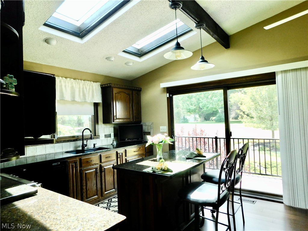 5575 South Arlington Road Clinton, OH 44216 - Photo 10 of 35 Sliders to one of the decks