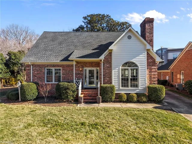 $625,000 | 5 Northline Place, Greensboro, NC 27410