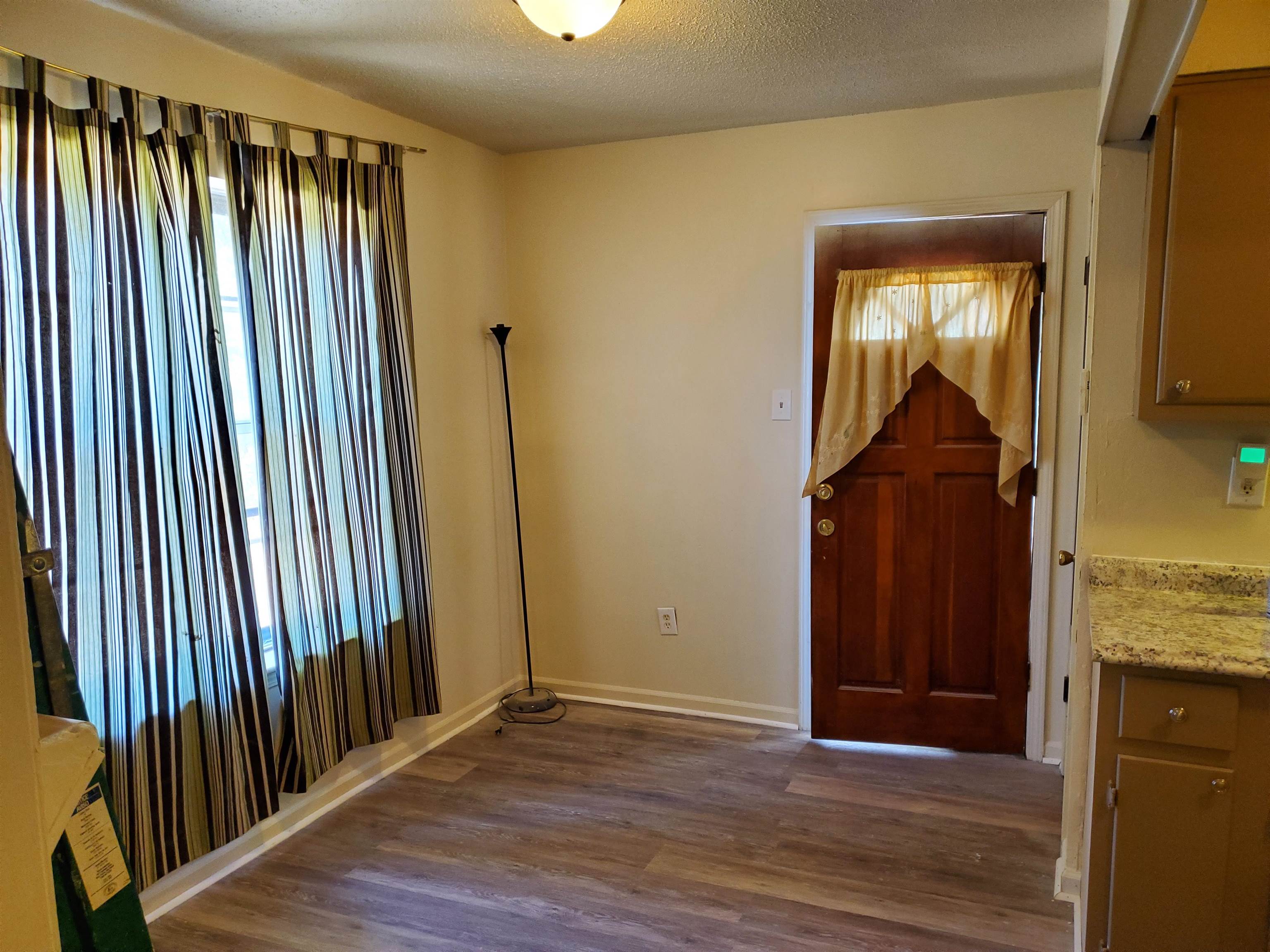 3440 Aaron Road Memphis, TN 38109 - Photo 3 of 16