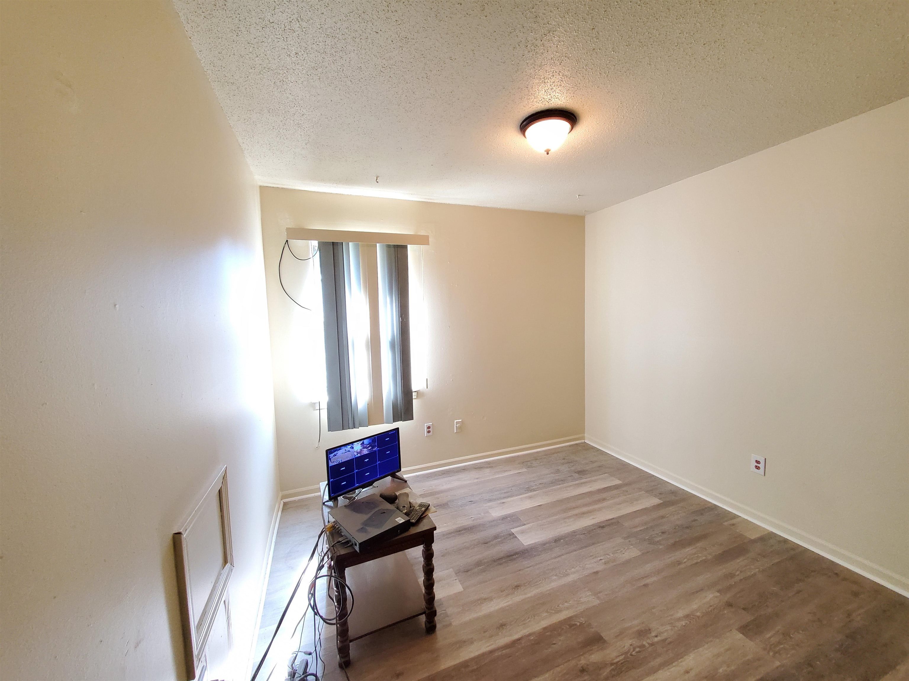 3440 Aaron Road Memphis, TN 38109 - Photo 7 of 16 a view of an empty room
