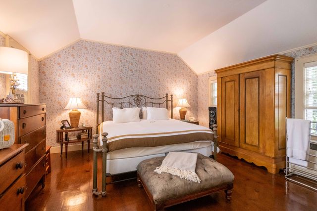 $12,000,000 | 20 Main Street, Nantucket, MA 02554