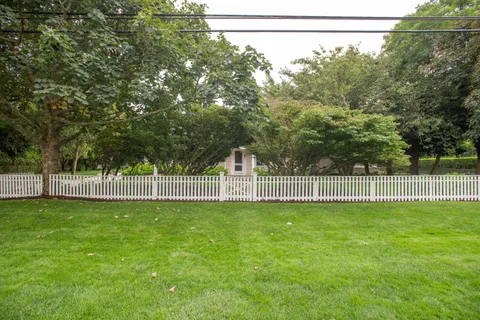 $12,000,000 | 20 Main Street, Nantucket, MA 02554