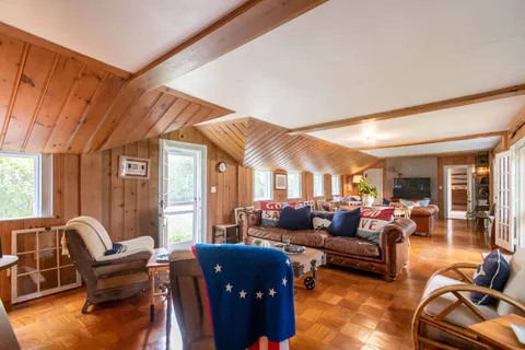 $12,000,000 | 20 Main Street, Nantucket, MA 02554