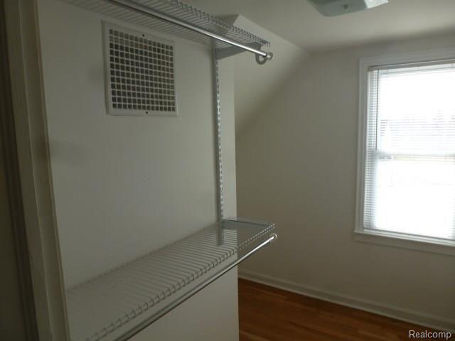 1812 John R Road Troy, MI 48083 - Photo 11 of 20
