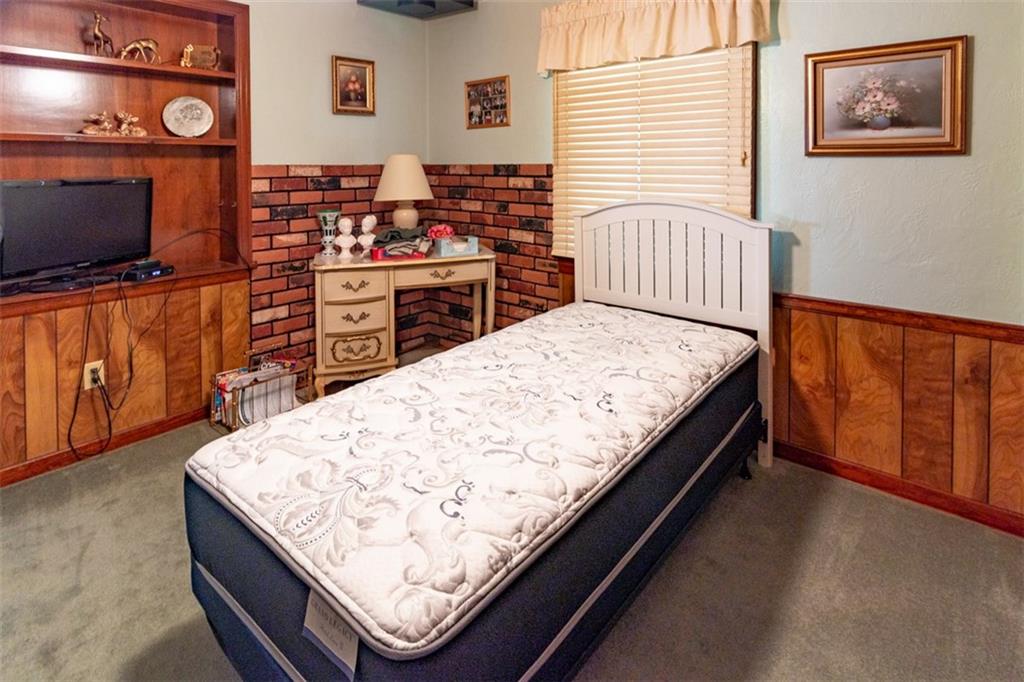 2420 Rochester Road Sewickley, PA 15143 - Photo 17 of 25 Gallery Image 17