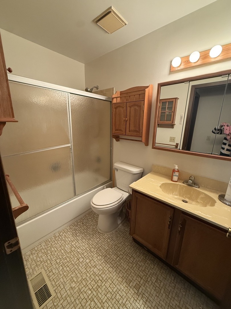 412 St Johns Road, Unit A Woodstock, IL 60098 - Photo 16 of 22 Gallery Image 16