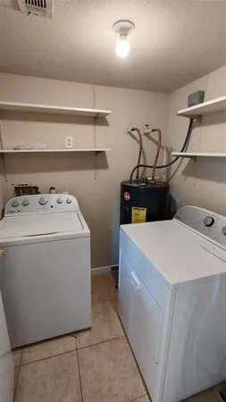 $1,500 | 4513 Avenue P 1/2, Unit 3, Galveston, TX 77551