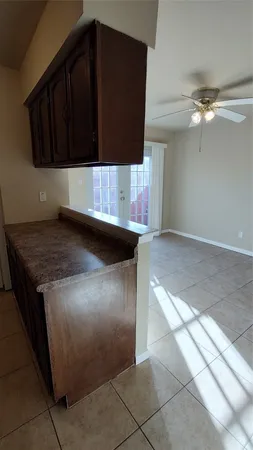 $1,500 | 4513 Avenue P 1/2, Unit 3, Galveston, TX 77551
