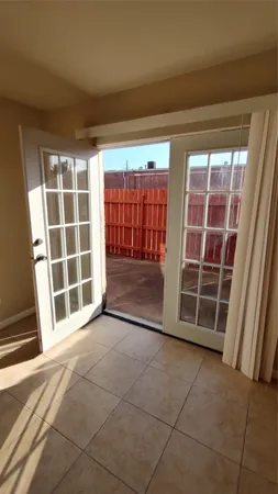 $1,500 | 4513 Avenue P 1/2, Unit 3, Galveston, TX 77551