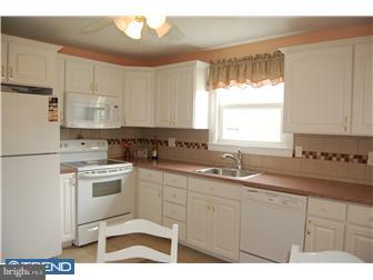 531 Buse Street Ridley Park, PA 19078 - Photo 4 of 12 Kitchen