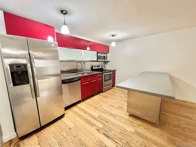 $1,095 | 75 Emerson Street, Unit 103, Denver, CO 80218