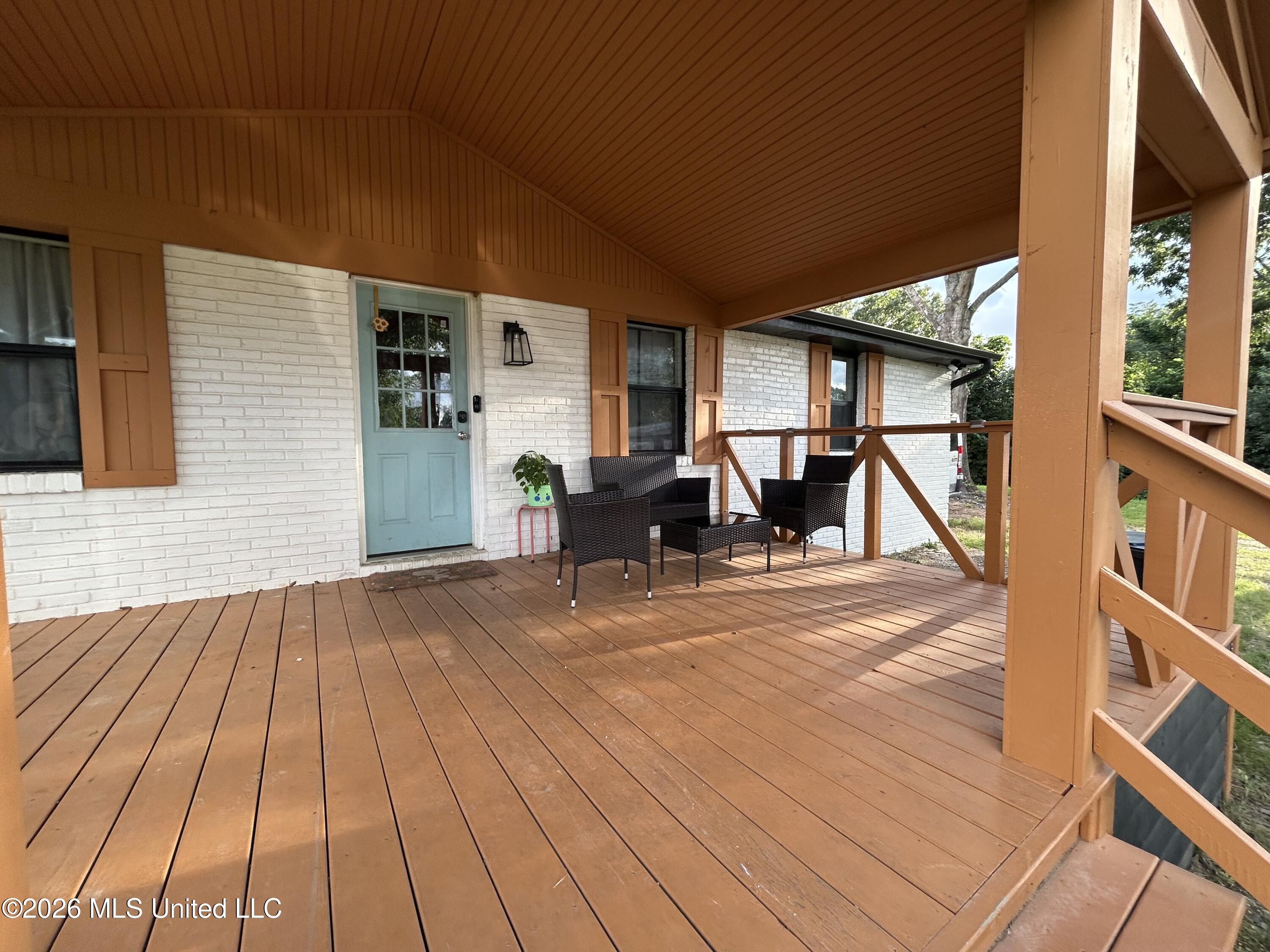 5015 Arkabutla Road Coldwater, MS 38618 - Photo 3 of 12 Large Front Porch
