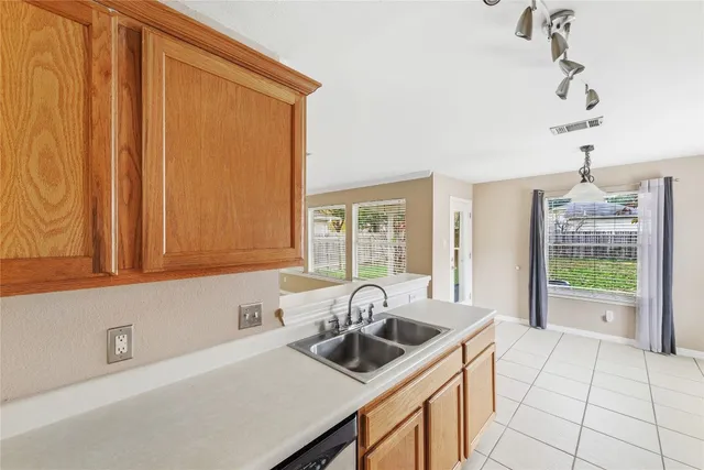 $2,200 | 1517 Canon Yeomans Trail, Austin, TX 78748