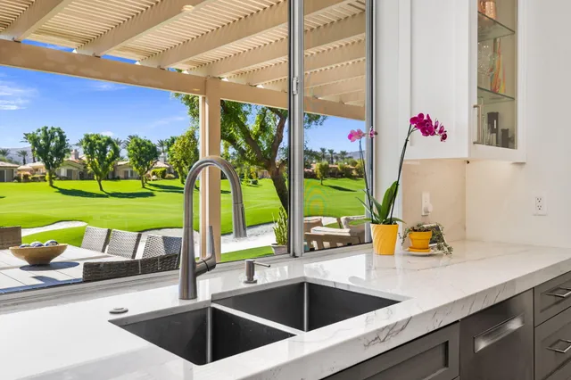 $1,039,000 | 745 Box Canyon Trail, Palm Desert, CA 92211