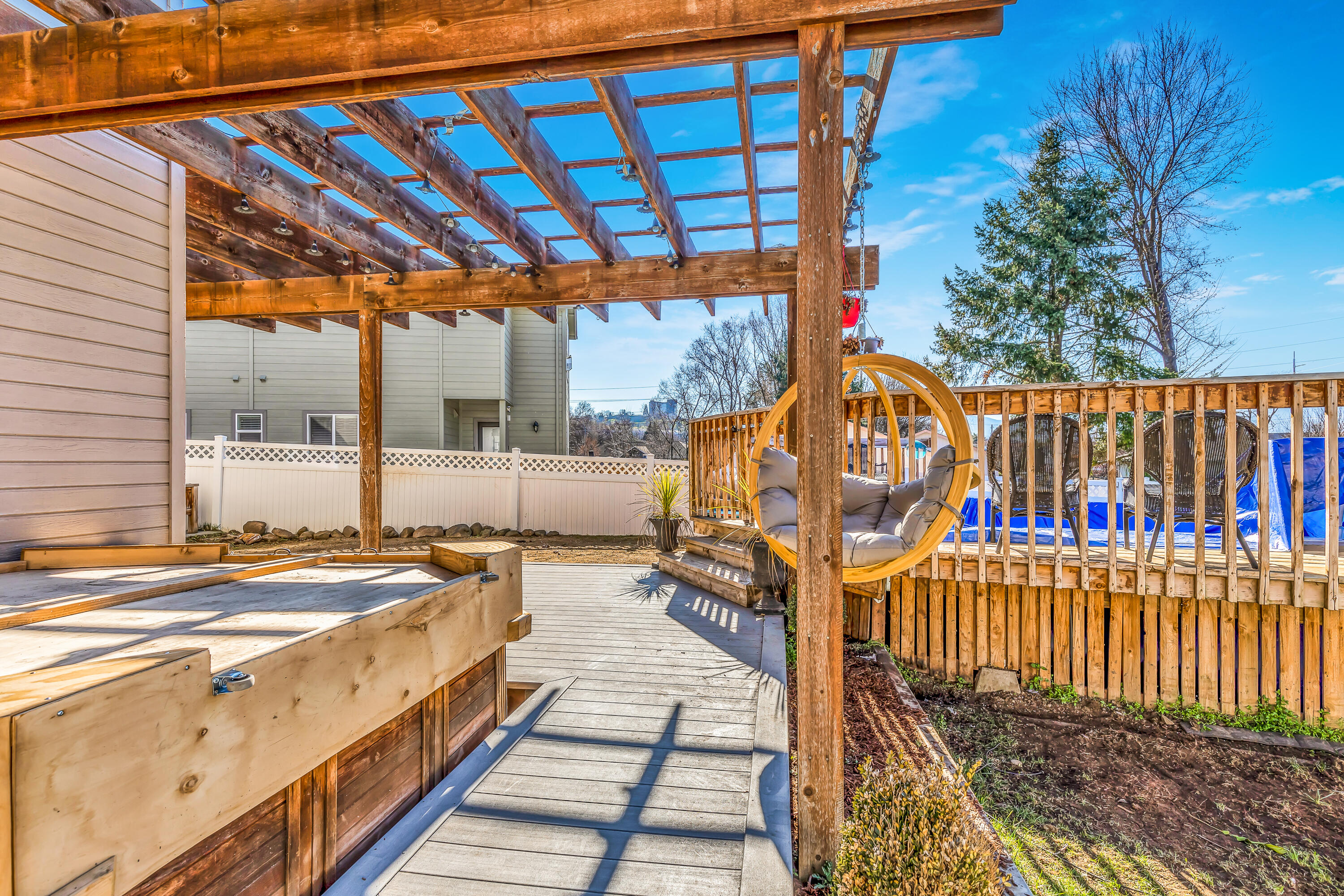 2160 Crestbrook Road, Unit 4 Medford, OR 97504 - Photo 42 of 45 42