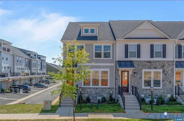 $3,000 | 805 Park Ridge Drive, Crozet, VA 22932