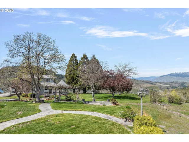 a view of a golf course with a garden