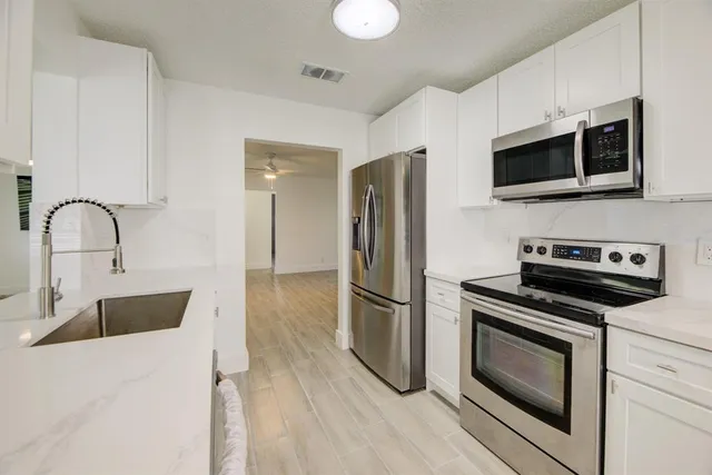 $2,900 | 1530 Northwest 87th Lane, Plantation, FL 33322