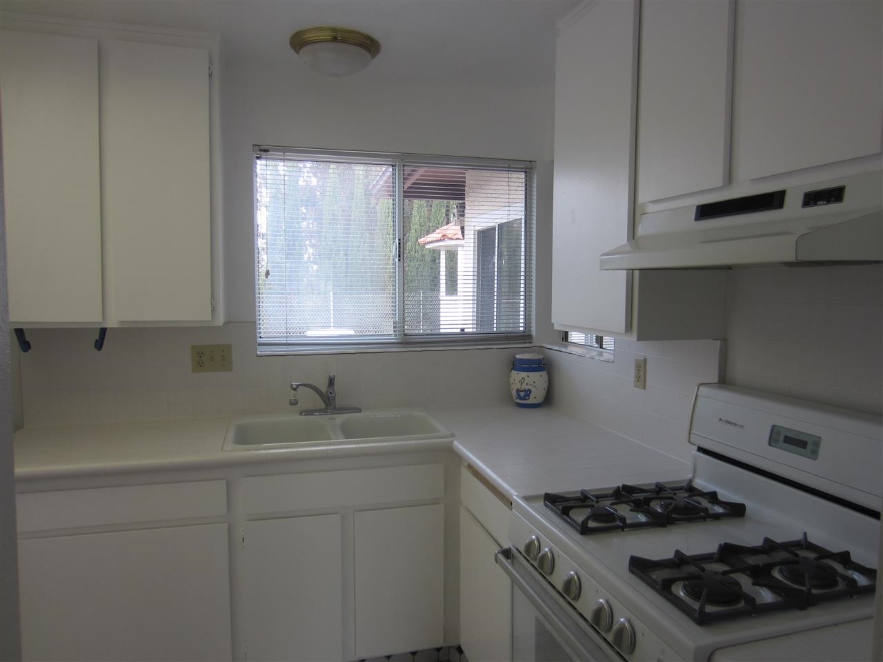 1417 Panorama Ridge Road Oceanside, CA 92056 - Photo 8 of 14 Gallery Image 8