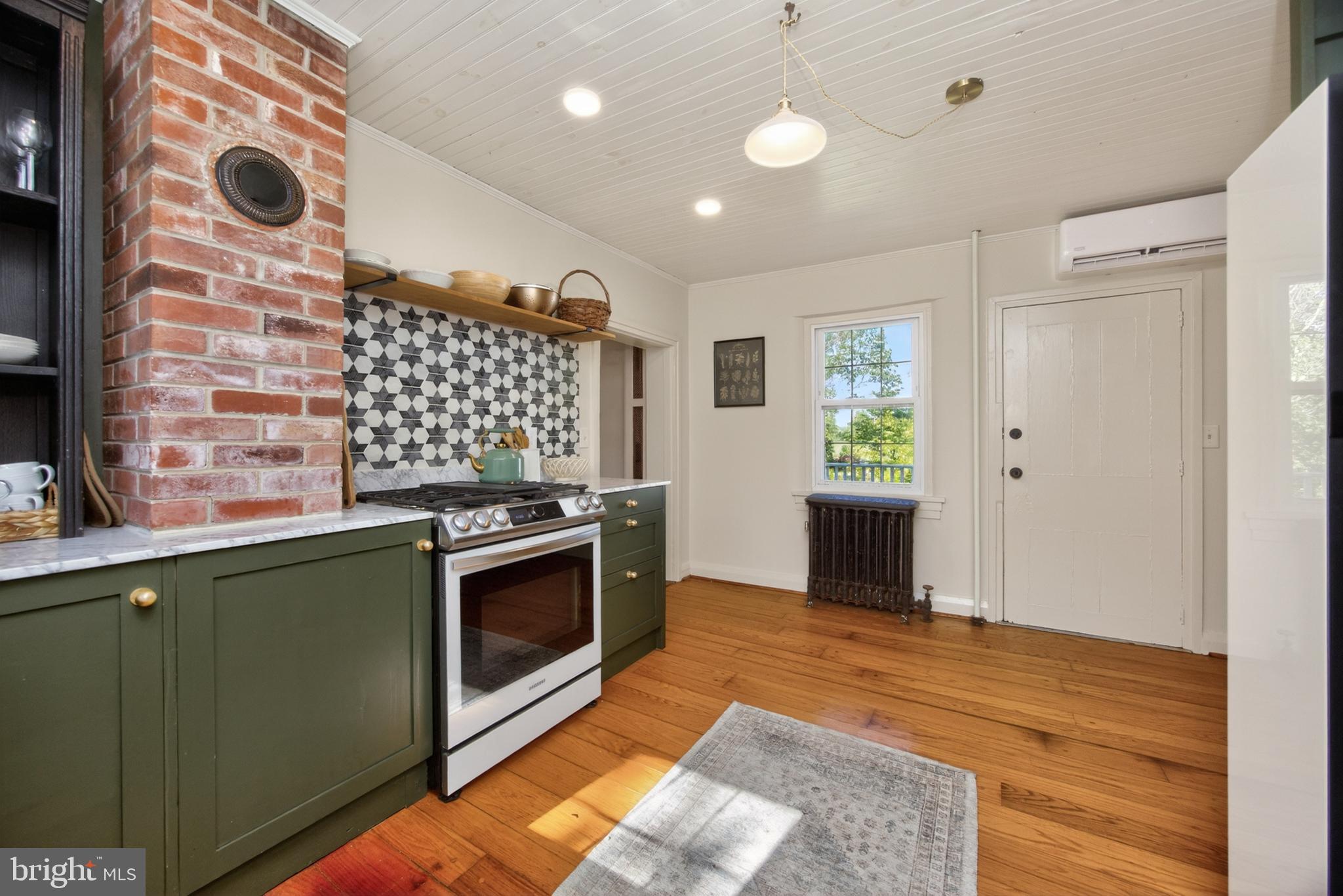 486 West Street Road Kennett Square, PA 19348 - Photo 43 of 85 Main house -Kitchen w/marble counters & farm sink