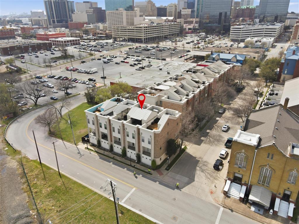 722 East 1st Street Fort Worth, TX 76102 - Photo 26 of 30 Sweeping views of the downtown skyline.