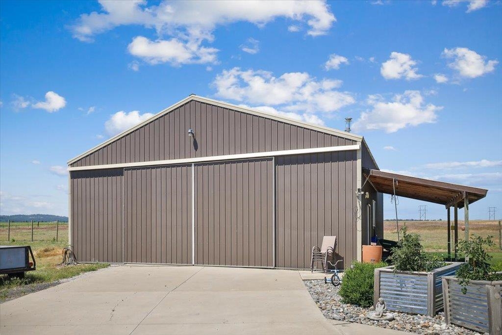 20717 North Division Road Colbert, WA 99005 - Photo 33 of 40