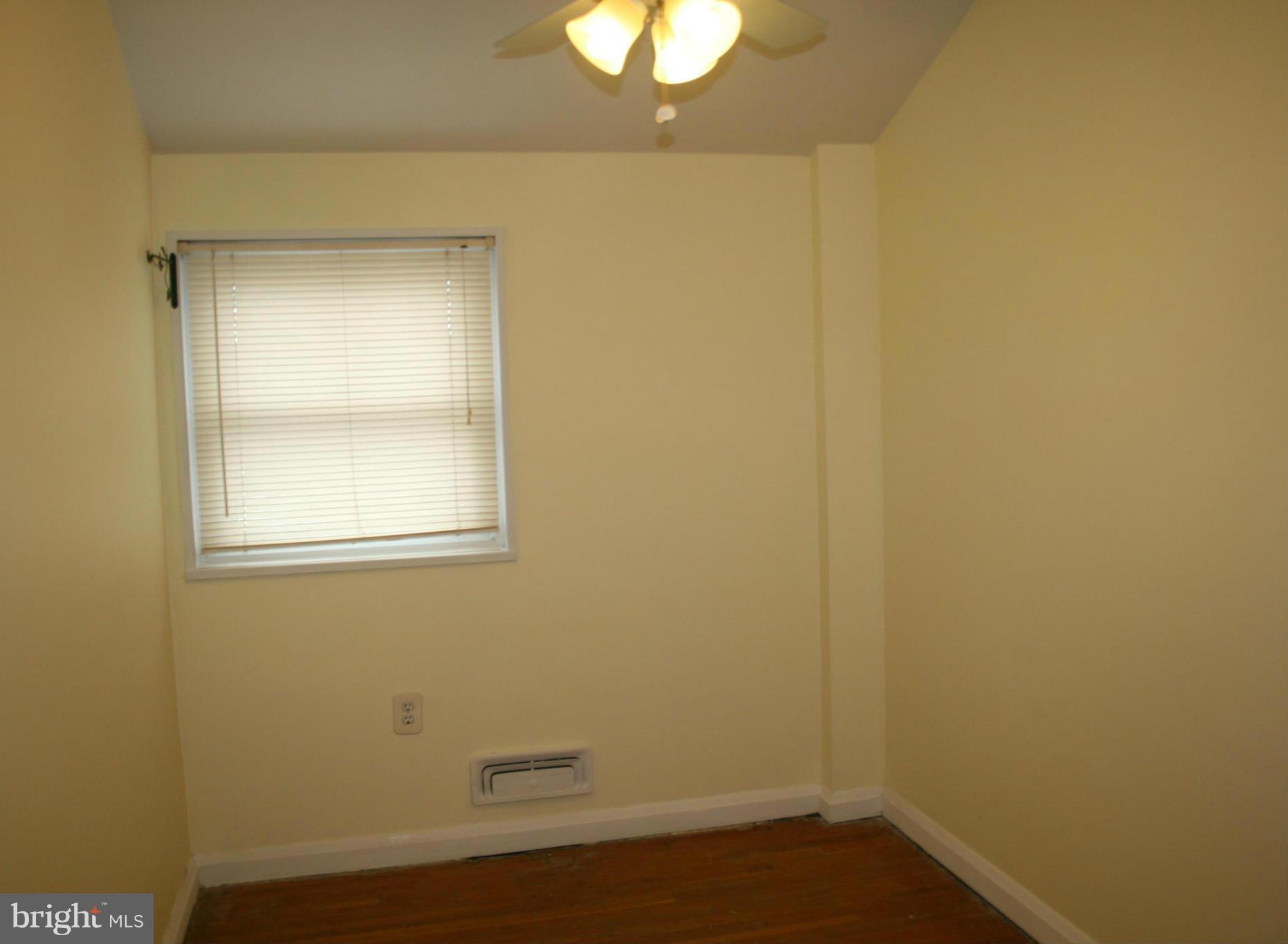 2700 Kirkleigh Road Baltimore, MD 21222 - Photo 11 of 24 Bedroom