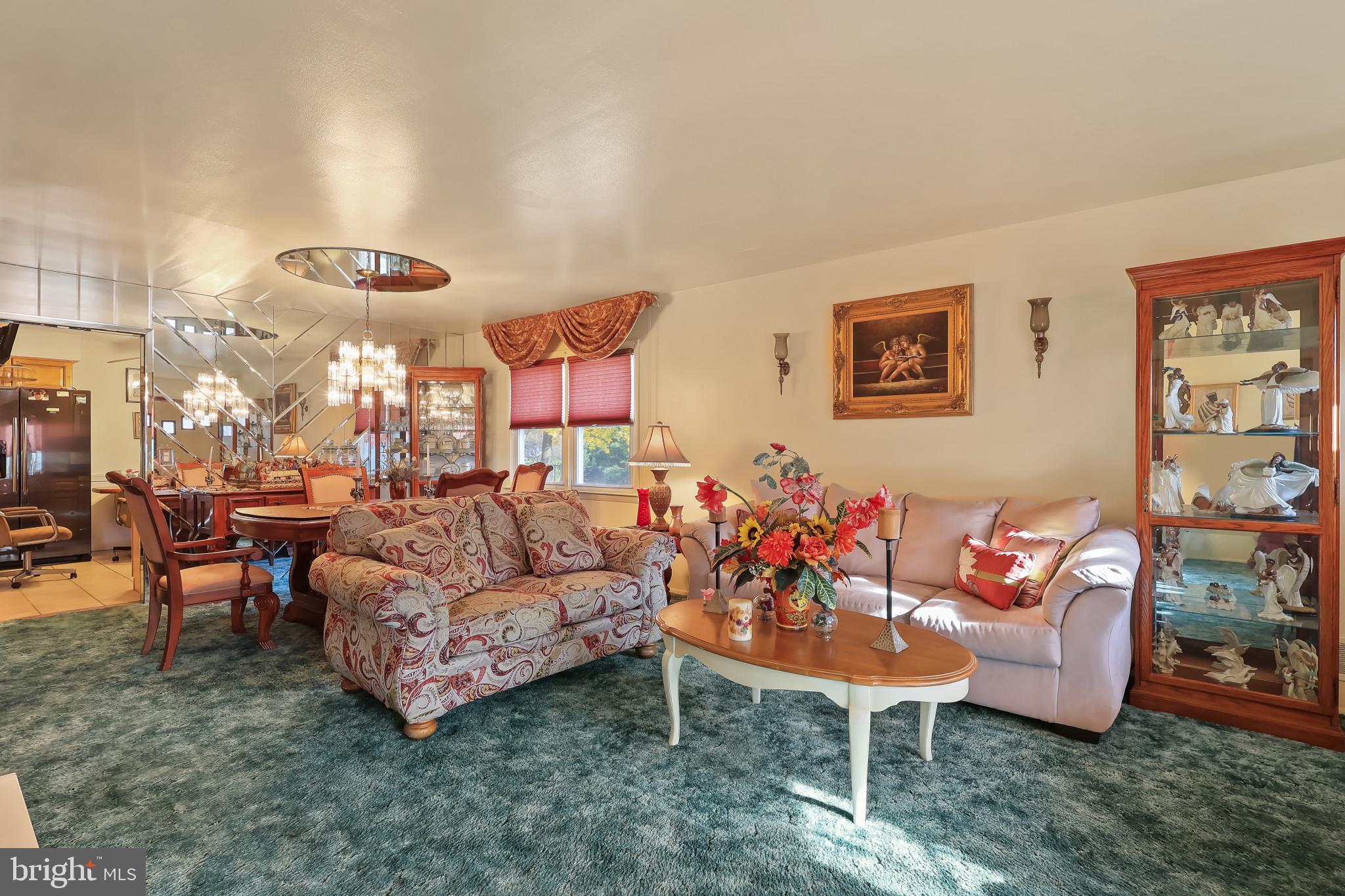 32 Ruby Street Springfield, NJ 07081 - Photo 5 of 31 a living room with furniture and a window