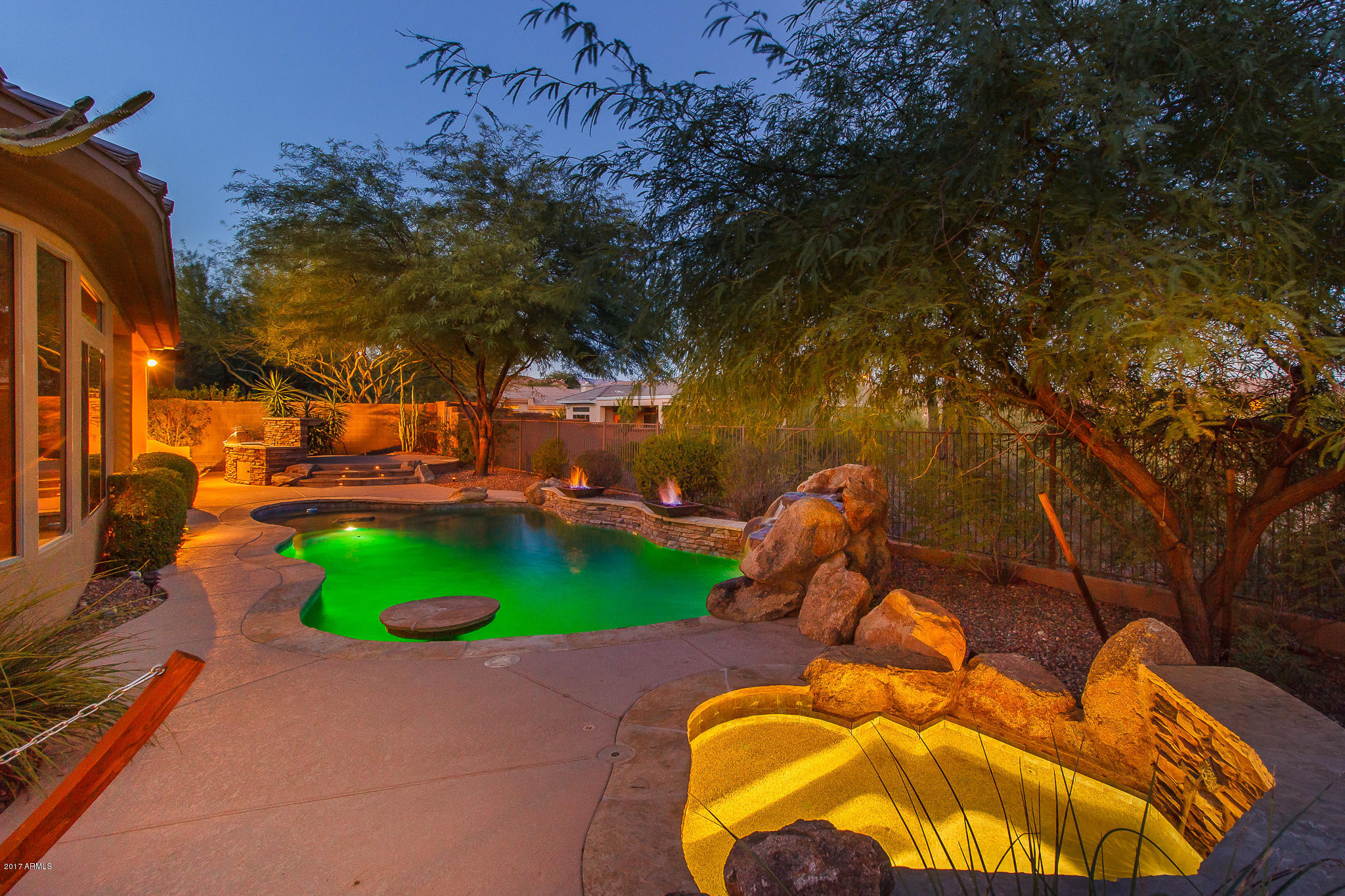 40719 North River Bend Road Phoenix, AZ 85086 - Photo 27 of 58 32) BACK YARD