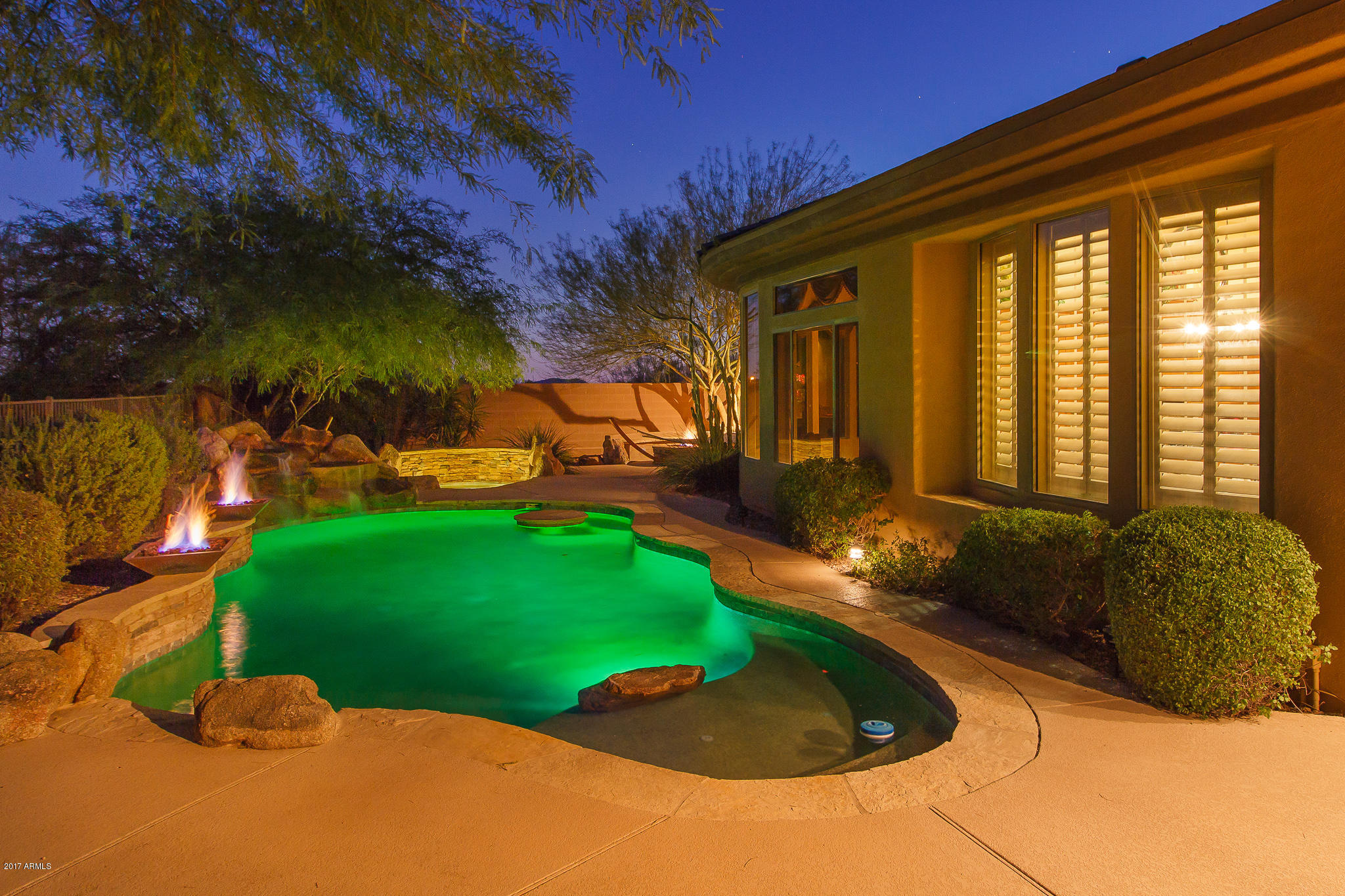 40719 North River Bend Road Phoenix, AZ 85086 - Photo 31 of 58 37) BACK OF HOME