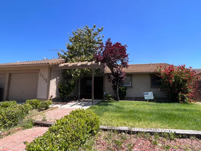 $2,300 | 1238 Chelsea Place, Manteca, CA 95336