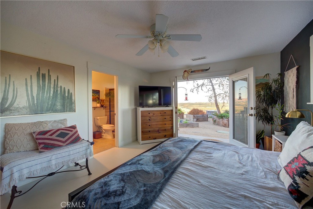 8560 Warren Road Paso Robles, CA 93446 - Photo 26 of 74 a living room with furniture and a fireplace