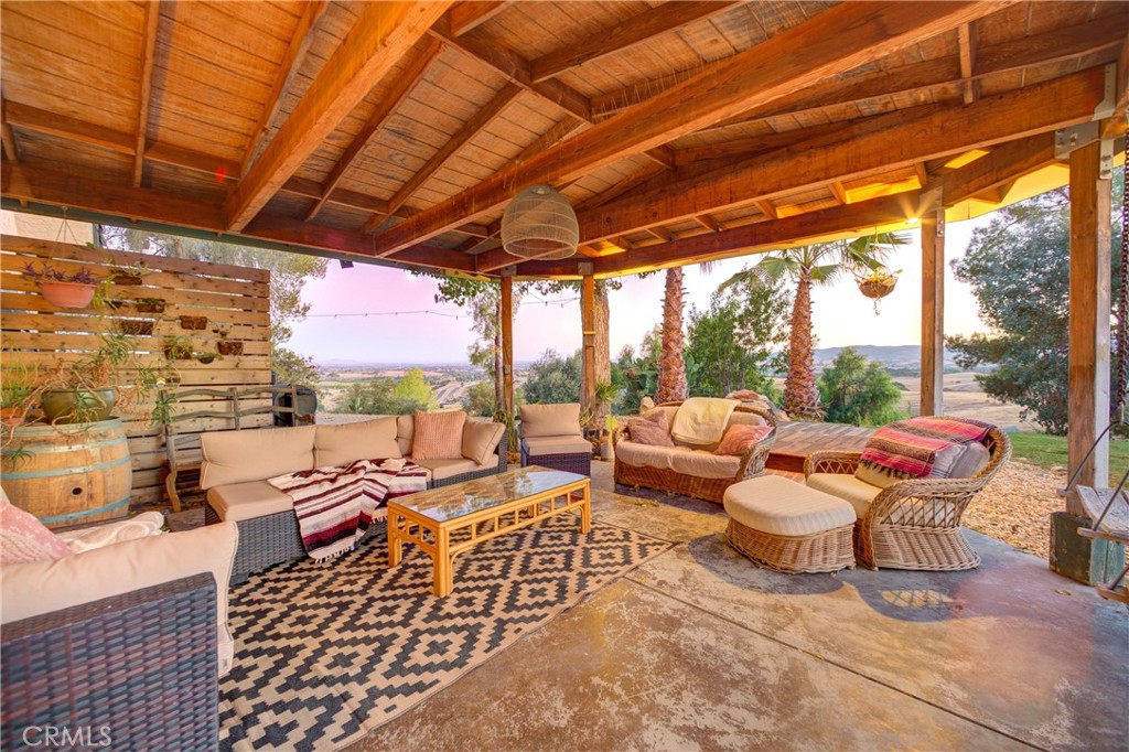 8560 Warren Road Paso Robles, CA 93446 - Photo 32 of 74 Main house back patio