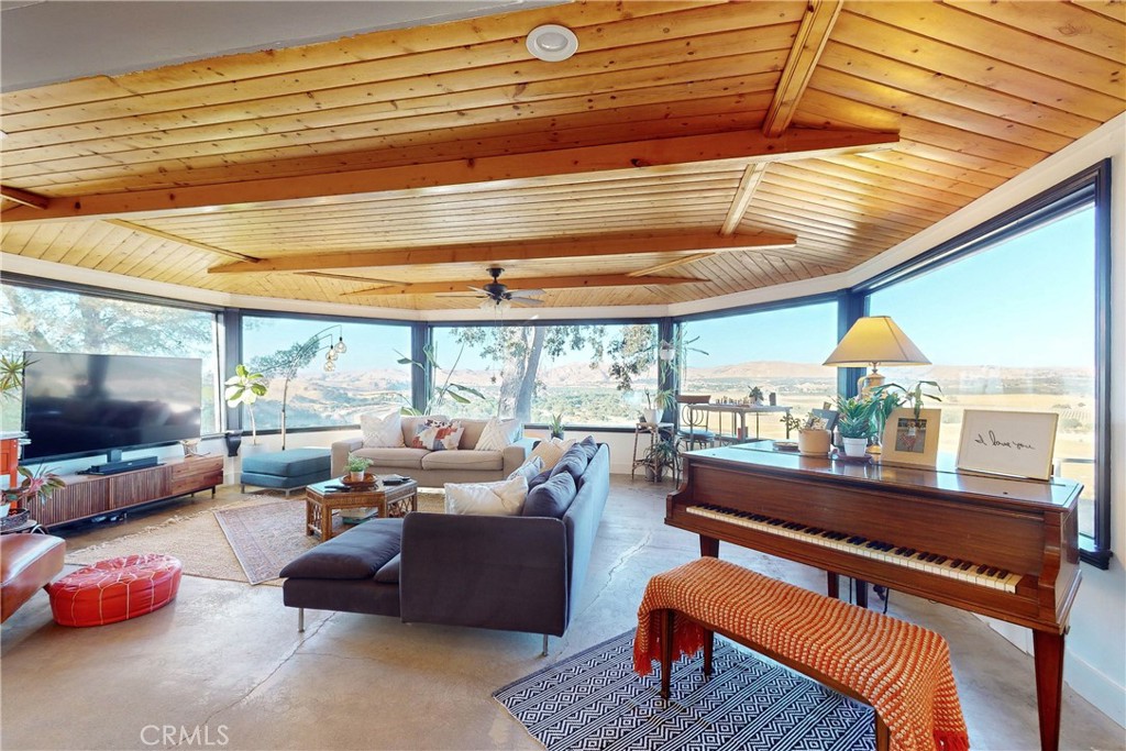 8560 Warren Road Paso Robles, CA 93446 - Photo 4 of 74 Tongue and Groove Pine ceilings