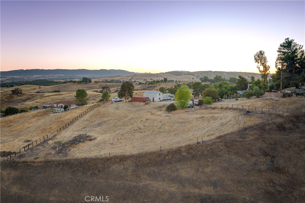 8560 Warren Road Paso Robles, CA 93446 - Photo 68 of 74 a view of outdoor space with green field and mountains