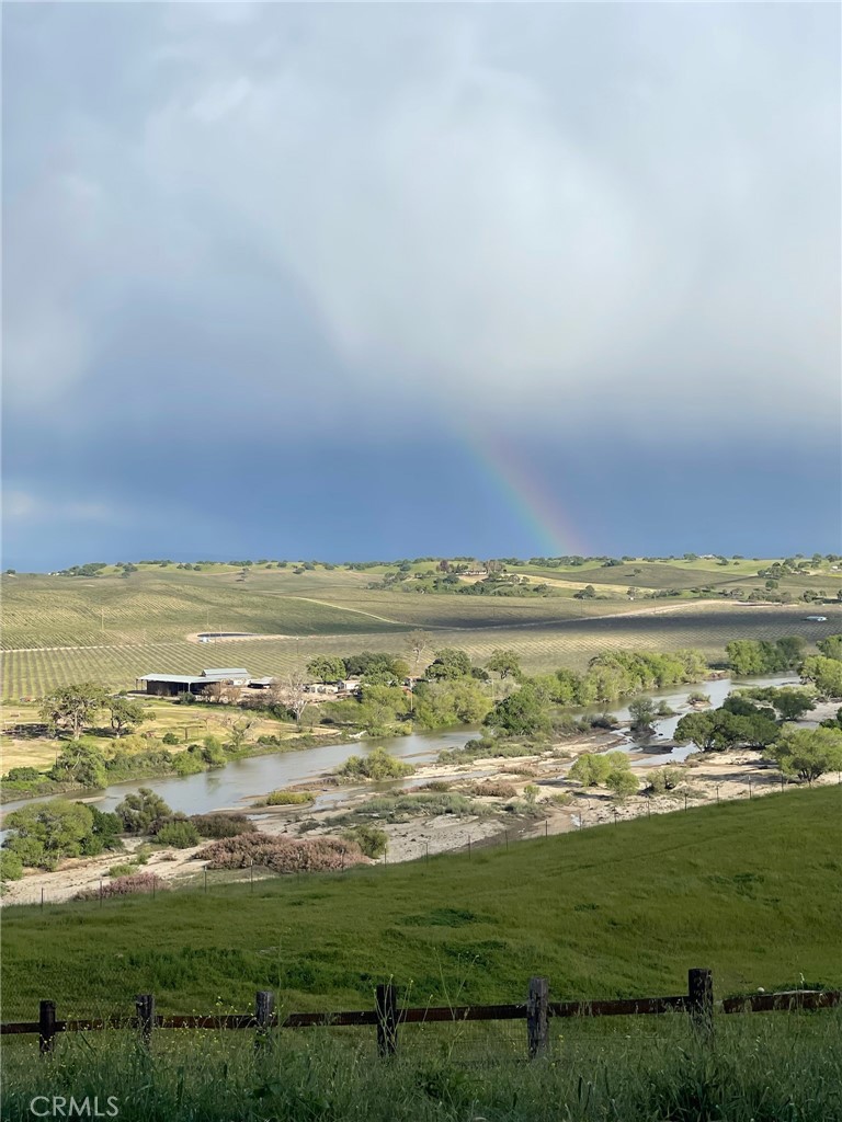 8560 Warren Road Paso Robles, CA 93446 - Photo 74 of 74 Rainbows are a common display.