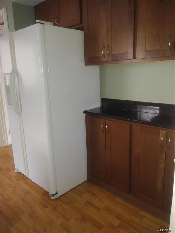 8609 Harding Center Line, MI 48015 - Photo 7 of 16