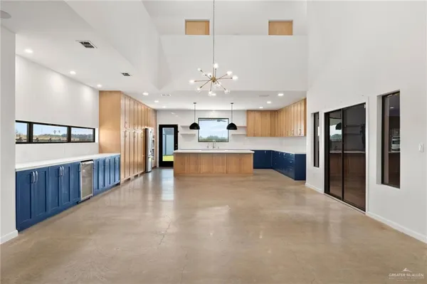 $4,200 | 1912 Silverton Circle, Edinburg, TX 78542