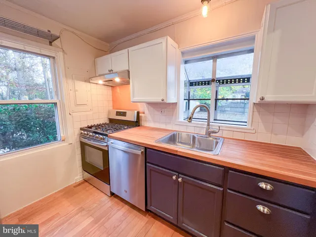 $2,800 | 3000 Edgewood Road, Kensington, MD 20895