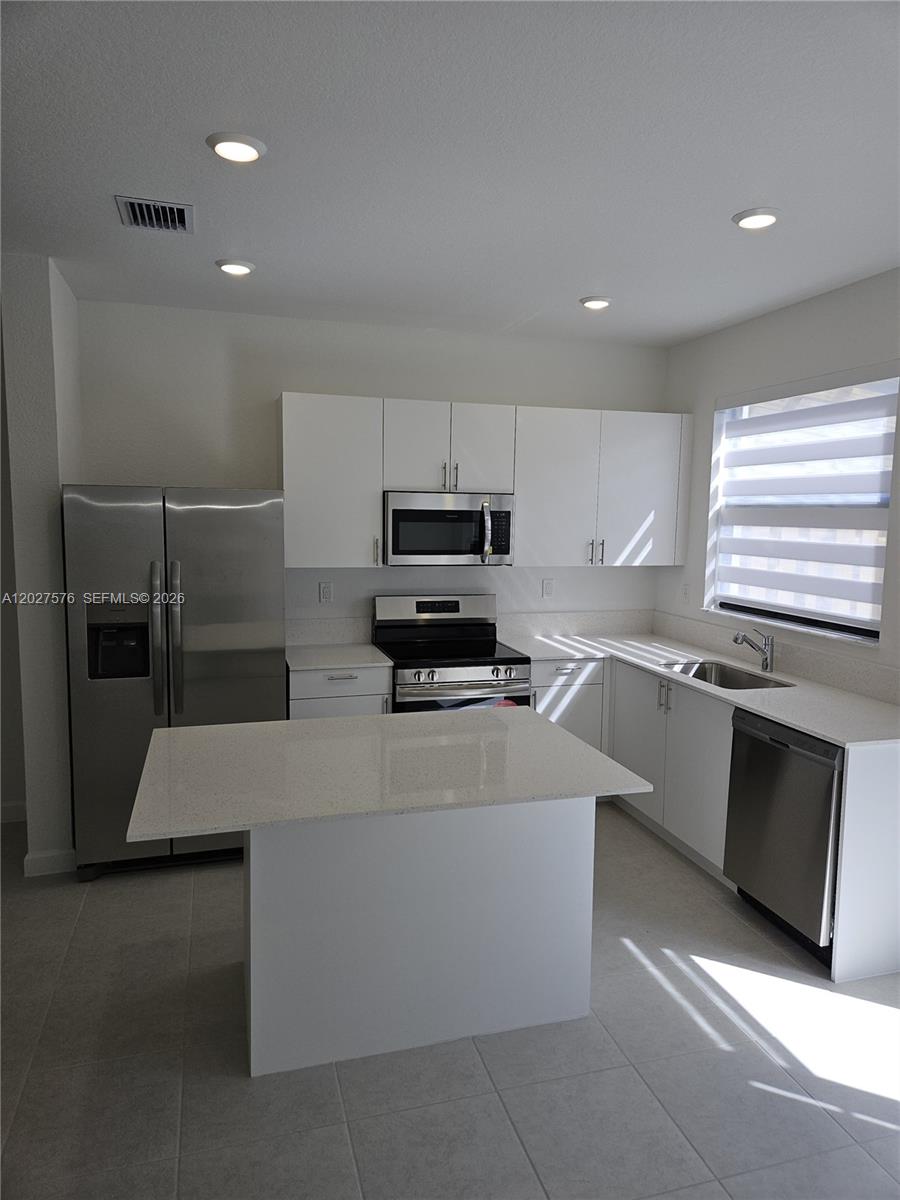 23259 Southwest 128th Avenue, Unit 23259 Homestead, FL 33032 - Photo 5 of 29