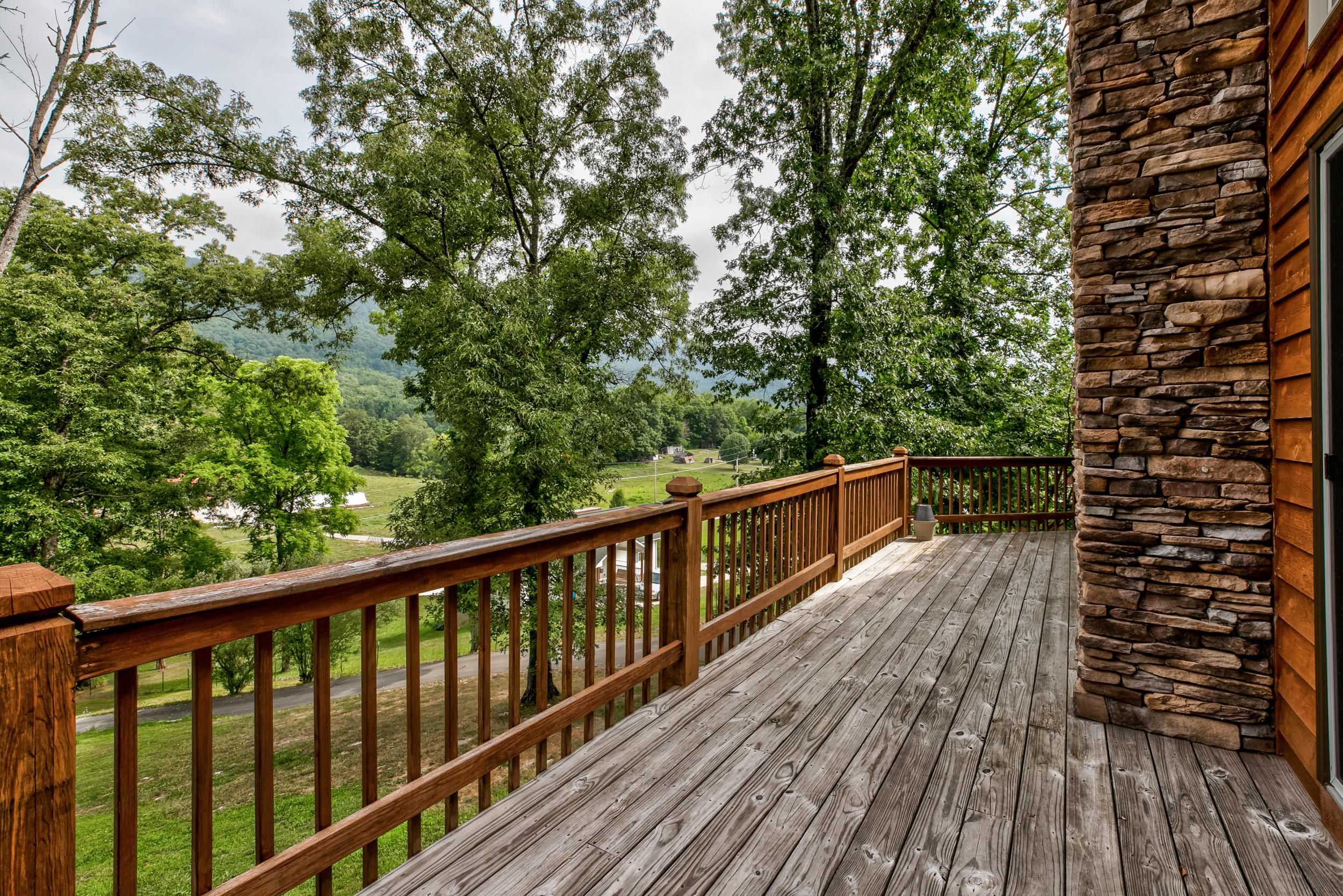 674 Cross Valley Road La Follette, TN 37766 - Photo 14 of 39 674 Cross Valley Rd-12