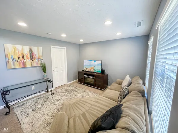 $2,500 | 450 Sheets Drive, Carmel, IN 46032