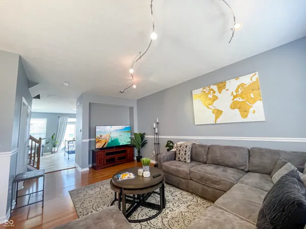 $2,500 | 450 Sheets Drive, Carmel, IN 46032