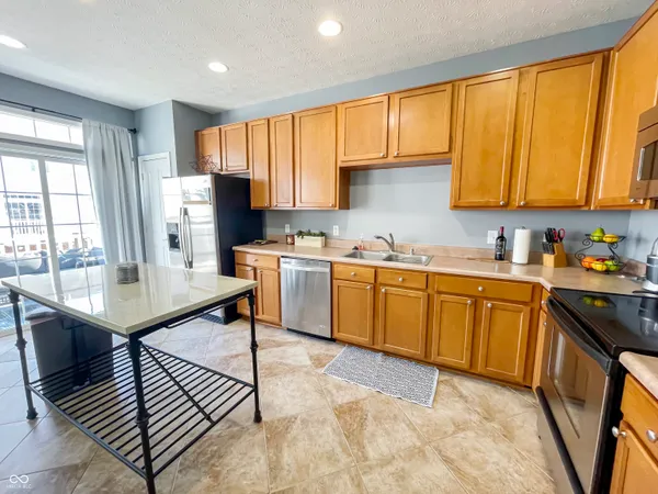 $2,500 | 450 Sheets Drive, Carmel, IN 46032