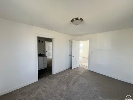$130,000 | 302 North Iowa Street, Highland, KS 66035